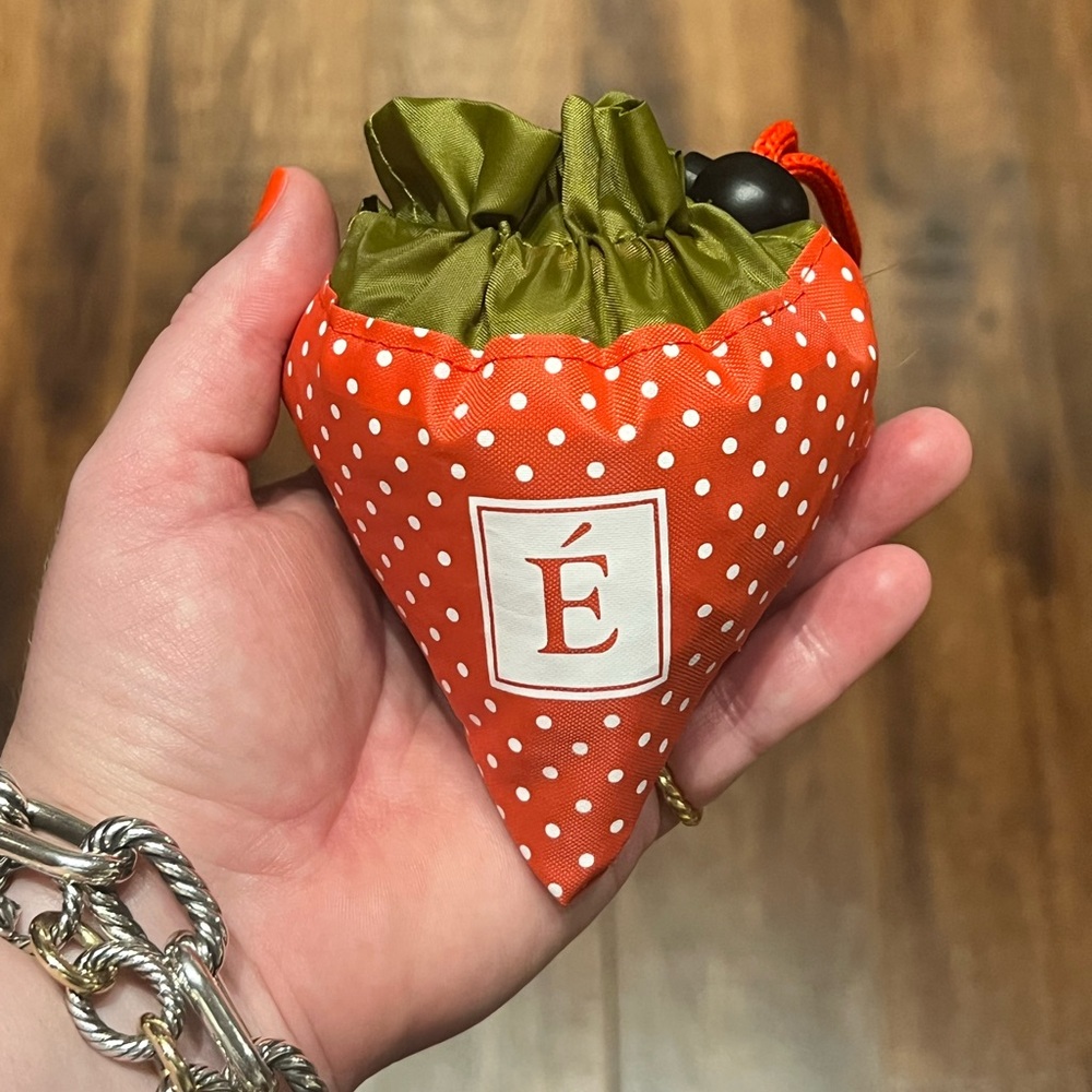 Éminence Reusable Strawberry Tote Bag NWOT - Picture 3 of 5